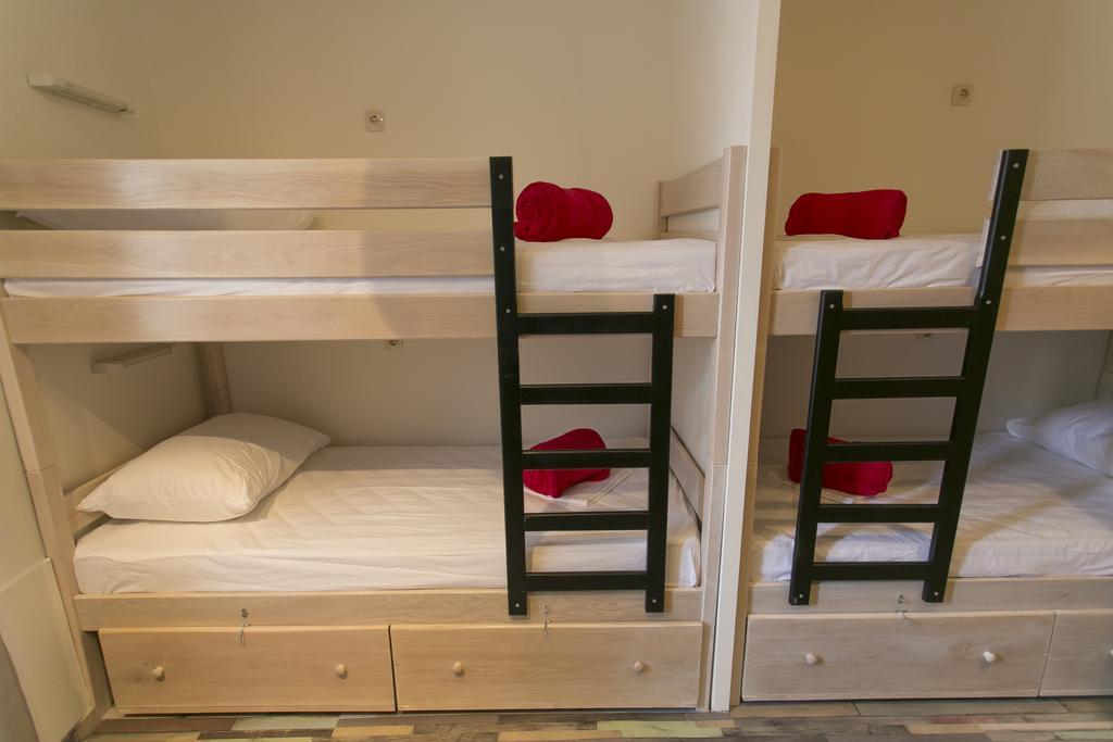 City Hostel Trogir Værelse billede